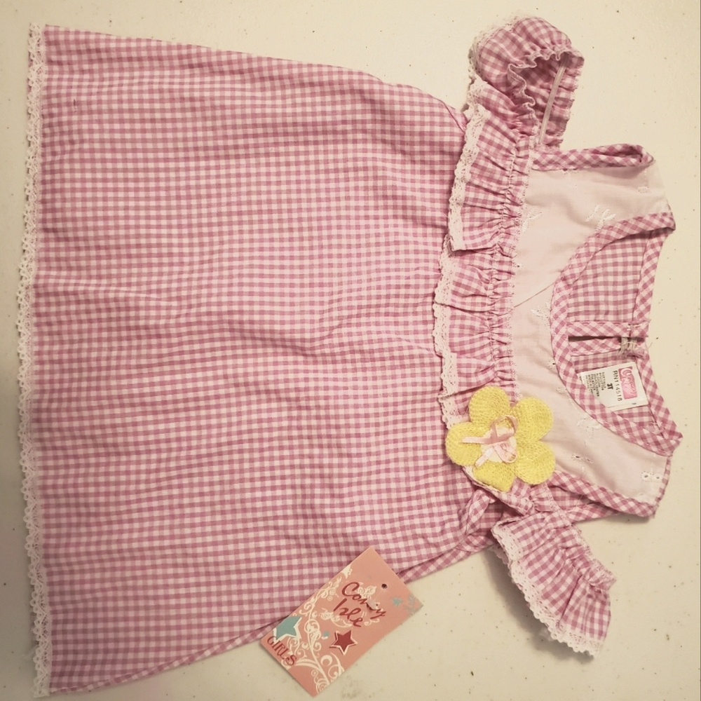 Pink and white Girl's shirt size 3T